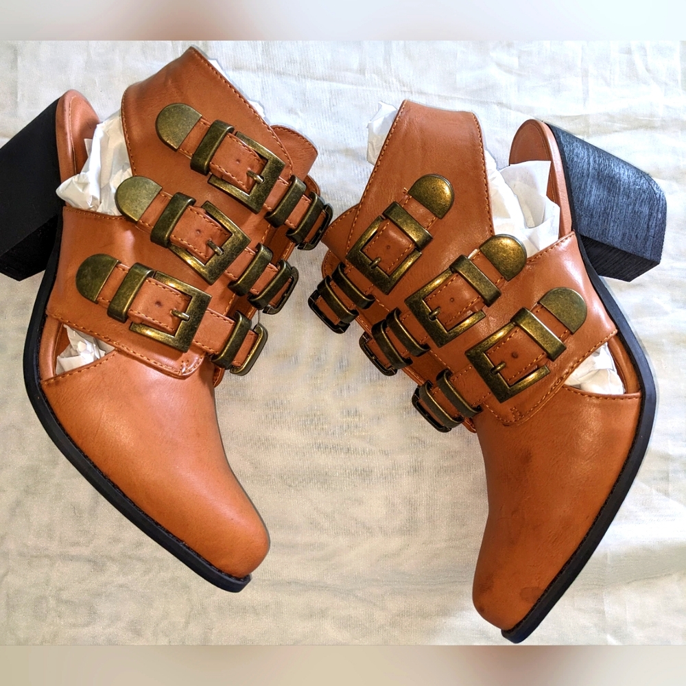 Sacred Heart Sargeant 3 Buckle Women's Booties